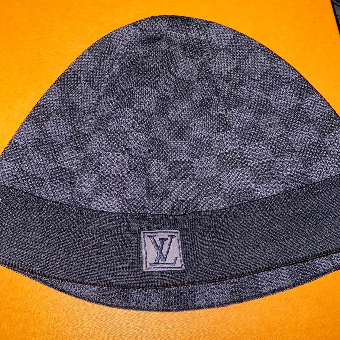 Louis vuitton mössa lv