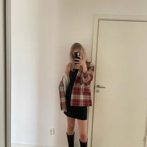 Kappa från HM strl 34 (S) - Jättefin kappa som bara använts 1 gång! Som ny💞💗