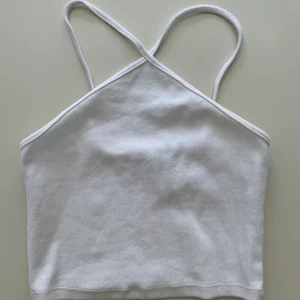 Zara topp - Vitt Zara linne! Använd en gång 🤍 FRAKT: 26kr eller 51kr spårbar!!
