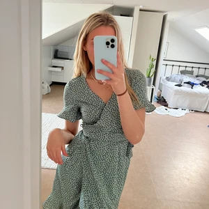 Klänning - Klänning från ONLY, aldrig använd 