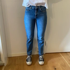 Jeans Wera stl 34 - Jeans från Wera. Säljes för att de är för små.