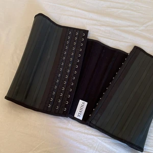 Korsett  - Aldrig använd 