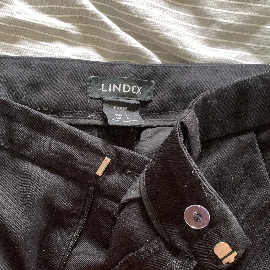 Svarta kostymbyxor - 90