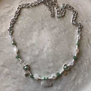 Handgjort halsband med äkta grön aventurin 💚 betalning via swish ❤️