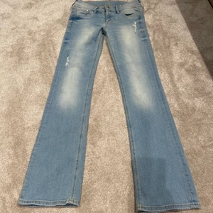 Lpgmdiajde bootcut jeans - Supercoola stretchiga jeans som jag köpt på plick! Får tyvörr ingen använding av därav säljer jag❤️❤️Innerbenslängden: 79cm midjemått:76cm