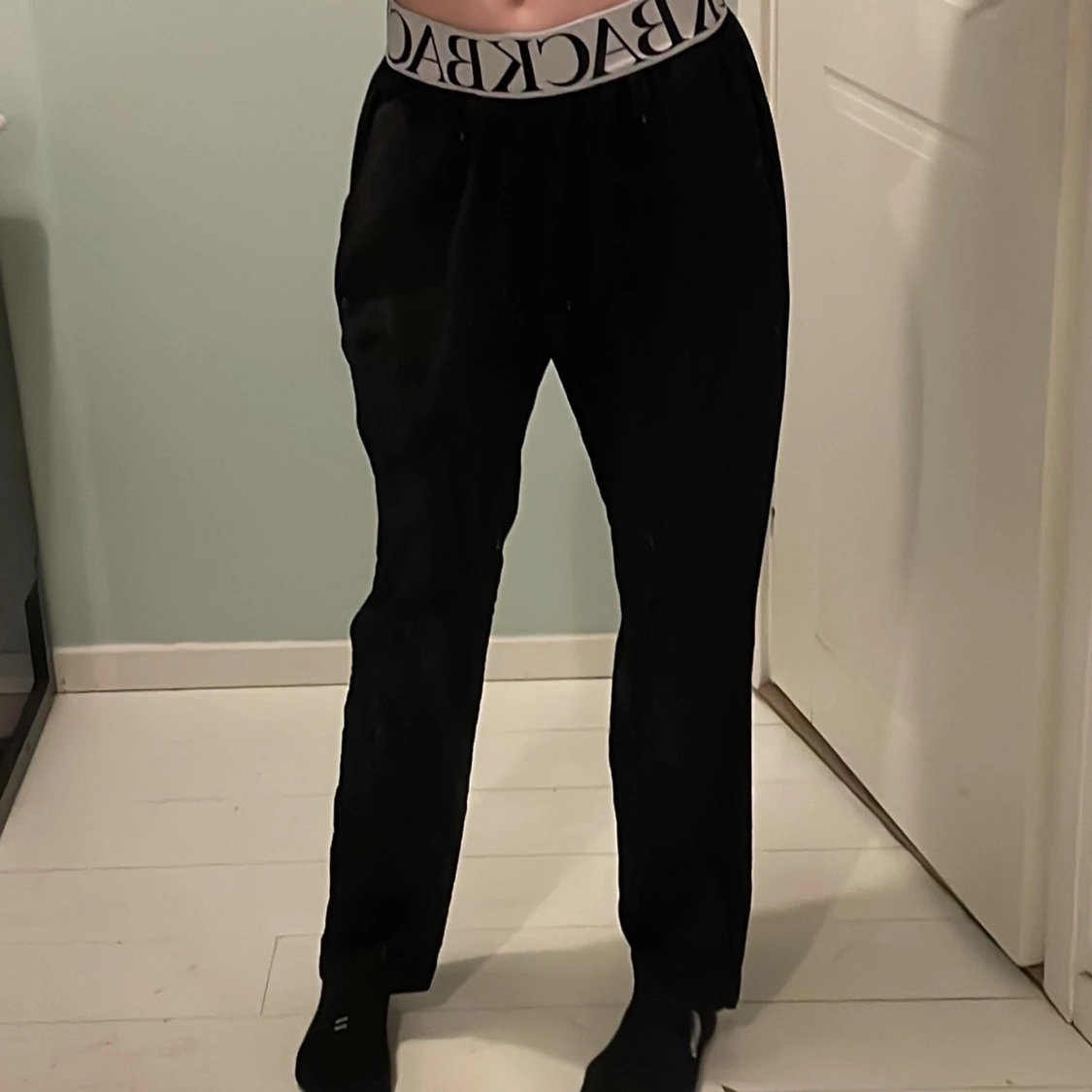 Ett par back byxor  - 90