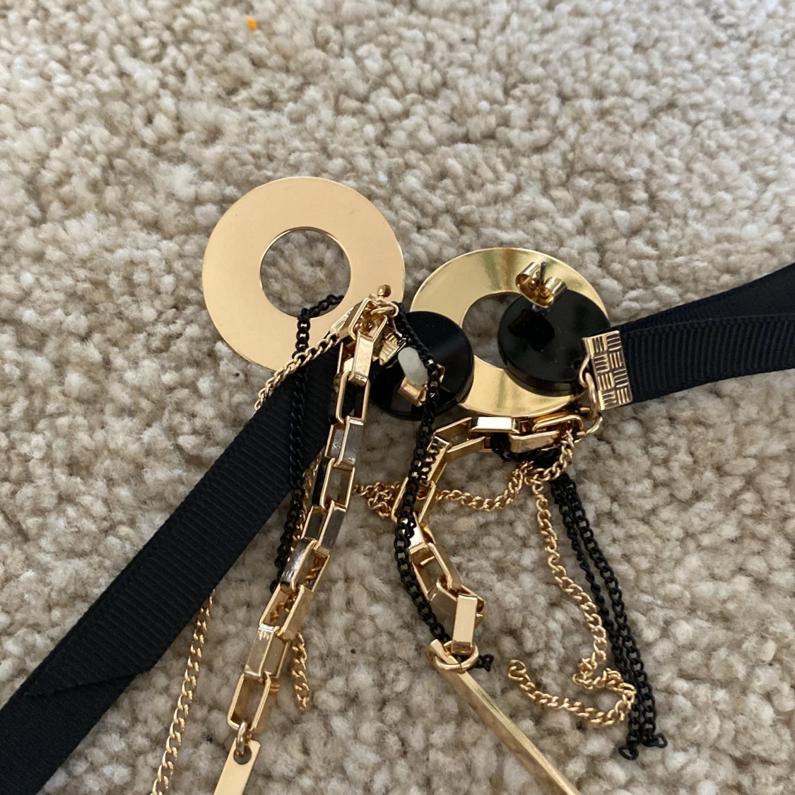 Svarta örhängen - 90