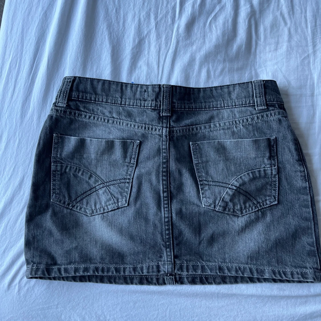 Lågmidjad jeanskjol - 90