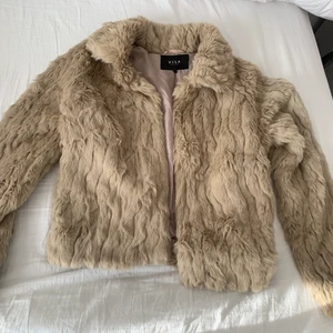 Päls jacka - Beige päls jacka