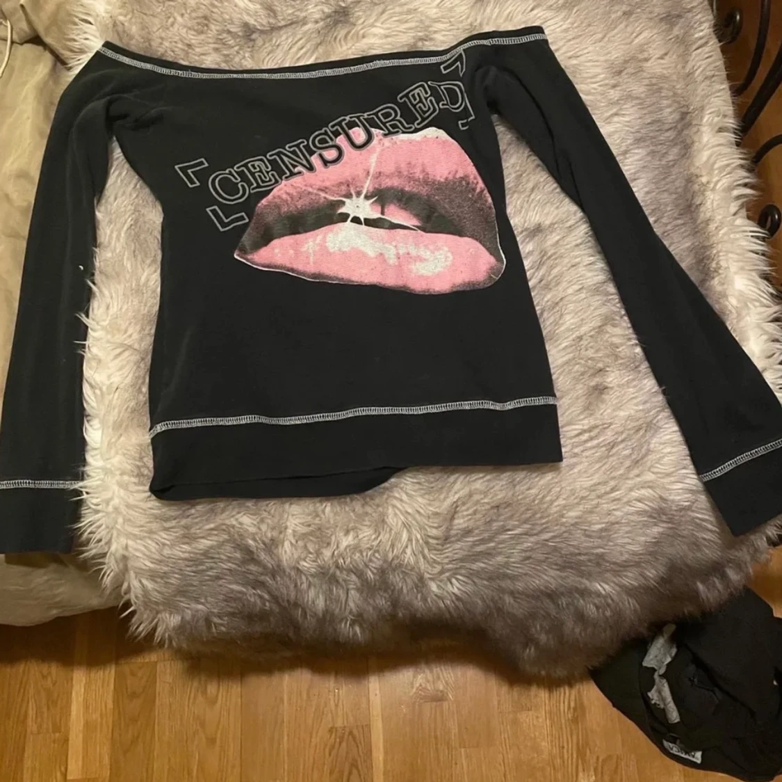 Off-shoulder tröja - 91