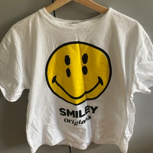 Tröja - Fin tröja från zara storlek L men skulle säga att den passar som M och S