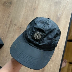 Stone island x supreme keps - 6 panel keps från SS15. Färgen / mönster är paisley