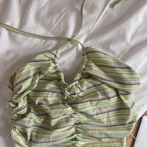 Topp  - Söt sommartopp från shein, perfekt till festival osv.