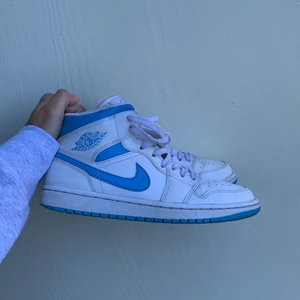 Jordans - Säljer mina älskade jordans. De är i fint skick då jag använt skydd så inte skon blivit skadad. Pris påverkas vid snabb och enkel affär 