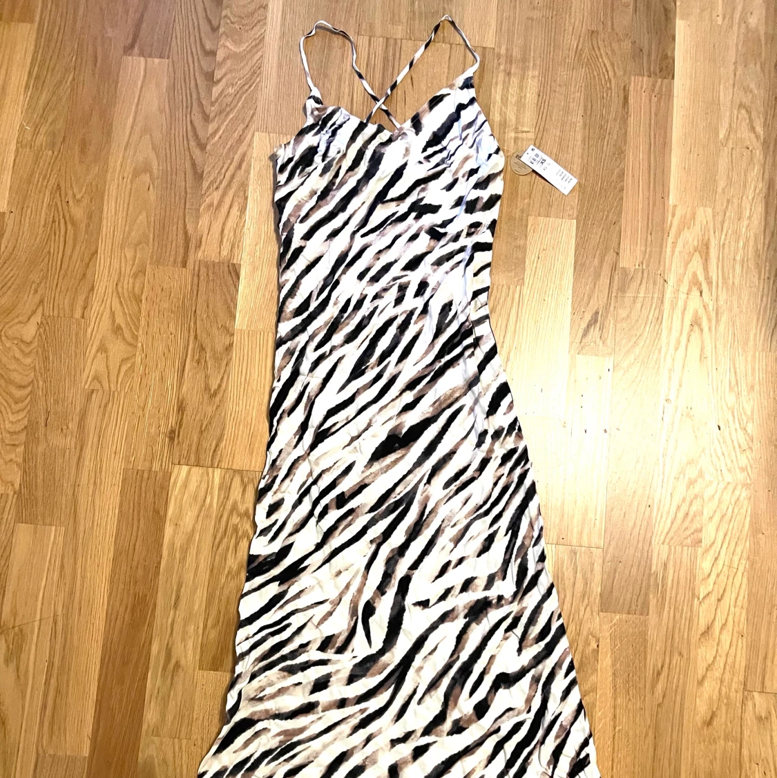 Back cross Strap dress