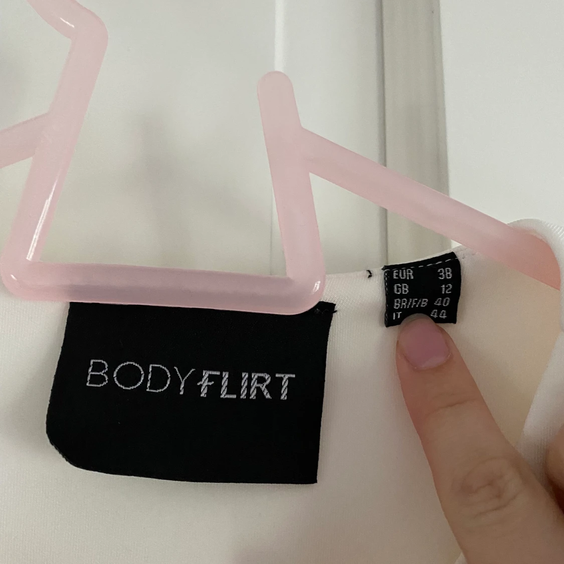 Vit peplumjacka - 91