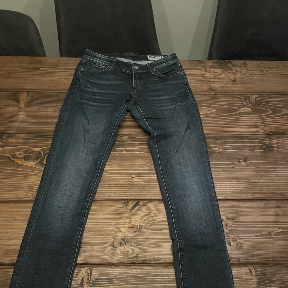 Säljer mina crocker jeans då jag ej använder de längre. Jeans & Byxor.