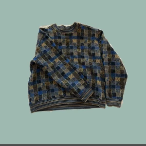 Tröja - Knappt använd