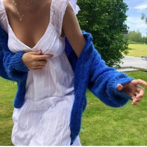 Blå kofta - Underbar blå stickad kofta💙💙 