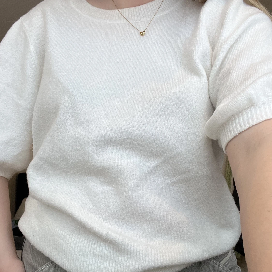 Vit stickad t-shirt😊😊 - 90