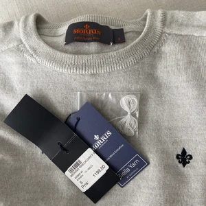 Morris merino - Säljer nu min sparsamt använda Morris tröja. Den är gjord av fin merino wool och den är inte nopprig. Storlek S. Skick 9/10. Nypris 1200kr, mitt pris 399kr.