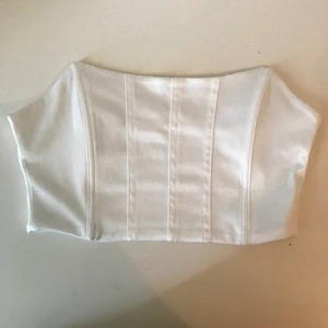 Korsett topp från shein - En jättefin korsett topp från shein, endast testad💕