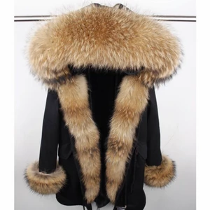 Vinterjacka S - Äkta päls, passar S och xs  Jackan är använd ett par gånger bara