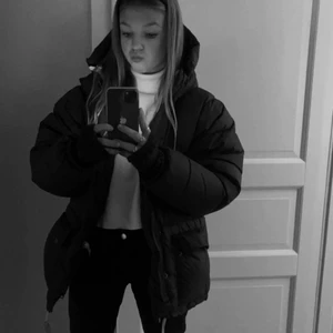 Fjällräven jacka byte - Jag undrar om någon har en fjällräven jacka, colmar, moncler de skulle vilja byta med min fjällräven då jag har haft den ett tag och skulle vilja prova en ny. Den är storlek xxs i herr storlek men rätt så stor så den funkar också som M i dam storlek