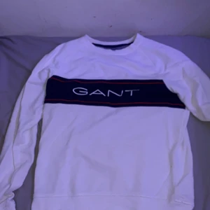 Gant sweatshirt storlek s - vit Gant sweatshirt storlek S