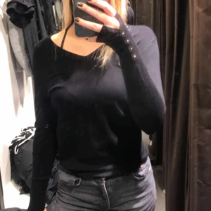 Tröja - Tröja från zara💕Storlek M men passar S, bilden är egen 💖  