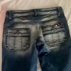 Low mid jeans❤️ läs där nere👇🏼  - Intresse kol jag vill bara se hur mycket man skulle kunna betala för dom här ❤️❤️ 