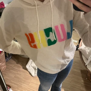 Kashmir hoodie from future - Sjukt skön och snygg Kashmir hoodie från from future. Super mjuk Kashmir och väldigt sparsamt använd!💓💓🤗🤗🫶