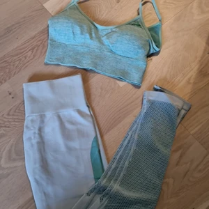 Engineered life träningsset - Fint träningsset i storlek XS, passar en mindre S med. I nyskick. 