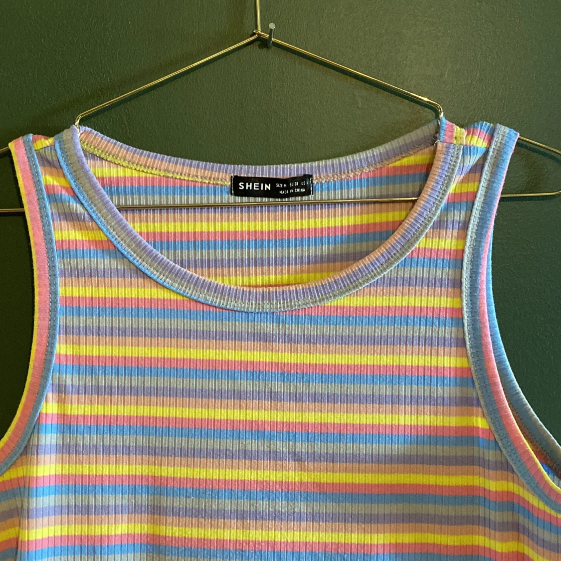 Ribbad klänning - 90