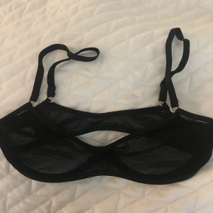 Loungeunderwear bh - Oanvänd, dock inga lappar kvar. Frakt tillkommer!