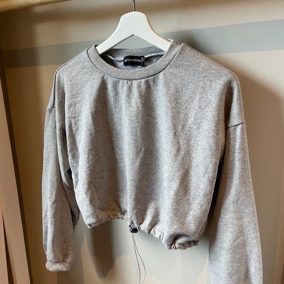 Prettylittlething tröja