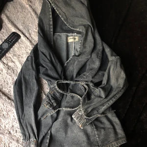 Kappa Goth/Punk - Vacker kappa i goth/punk stuket! Storlek M🍁🍂