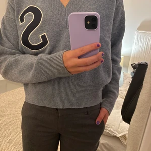 Sandro tröja - Tjocktröja från sandro. Storlek 1 vilket motsvarar en S