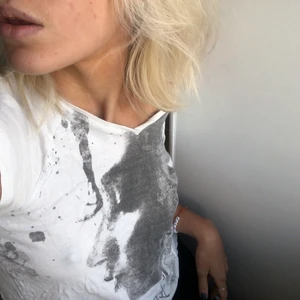 Diesel tröja - Cool T-shirt från Diesel. Säljer då den tyvärr inte kommer till användning. Möts upp på Södermalm✊ funkar på XS, S