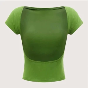 Tröja med öppen rygg - Superfin grön tröja med öppen rygg i storlek xs. Endast använd 1 gång 