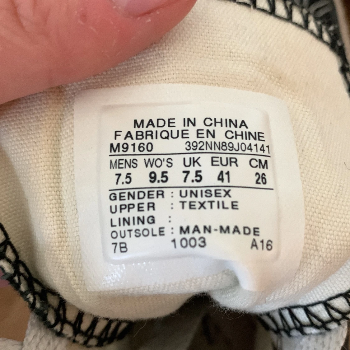 Svarta converse strl 41 - 91