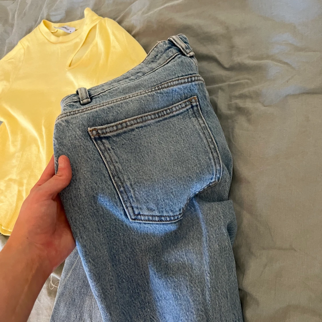 JEANS FRÅN CHIQUELLE - 90