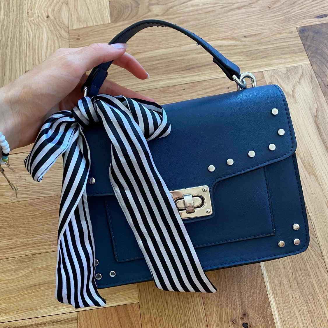 Blå handväska - 91