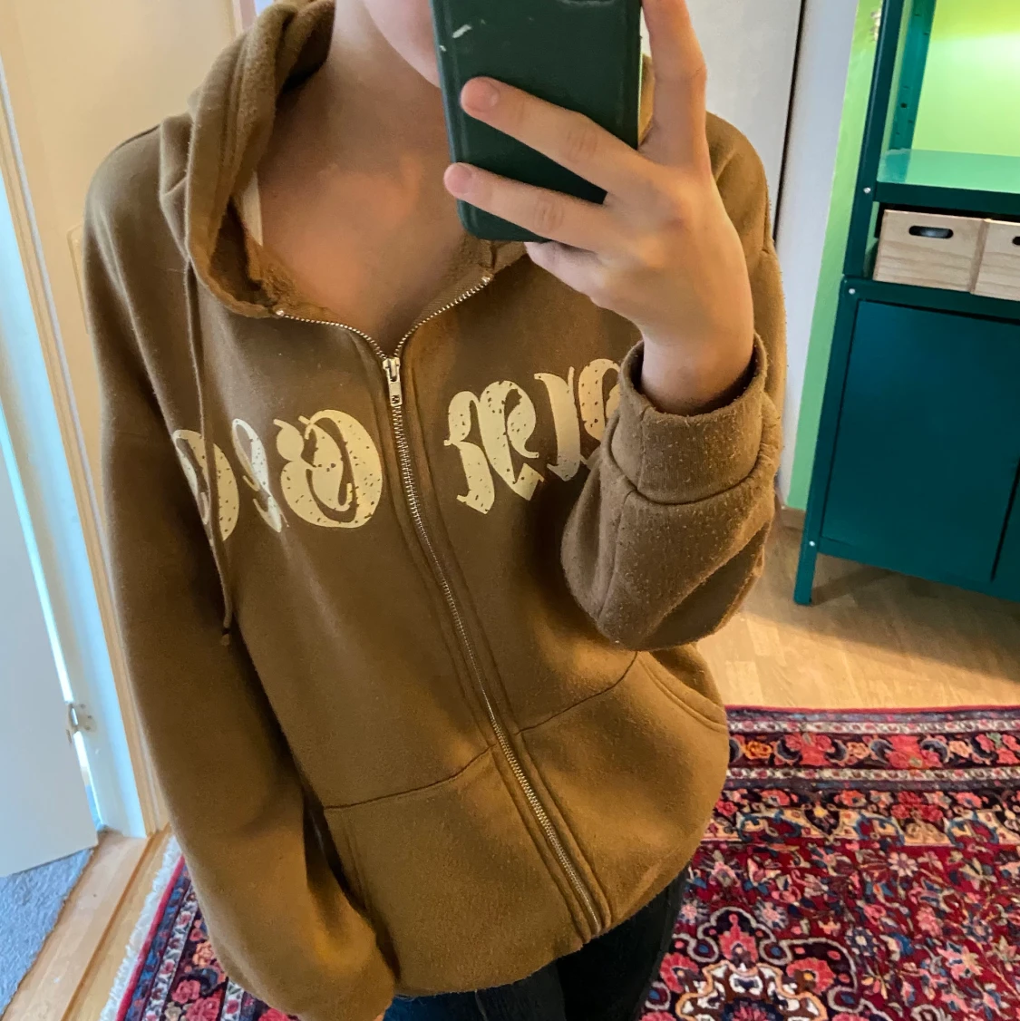 Brun zip up hoodie med tryck - 90
