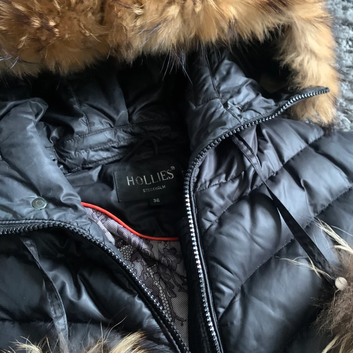 Hollies jacka äkta päls