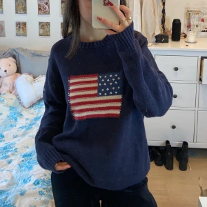 gant flag pullover sweater - Säljer min gant tröja med amerikanska flaggan, storlek M (jag har xs)🤎Fint skick! Hämtas i slussen eller postas. Köp nu är på :)