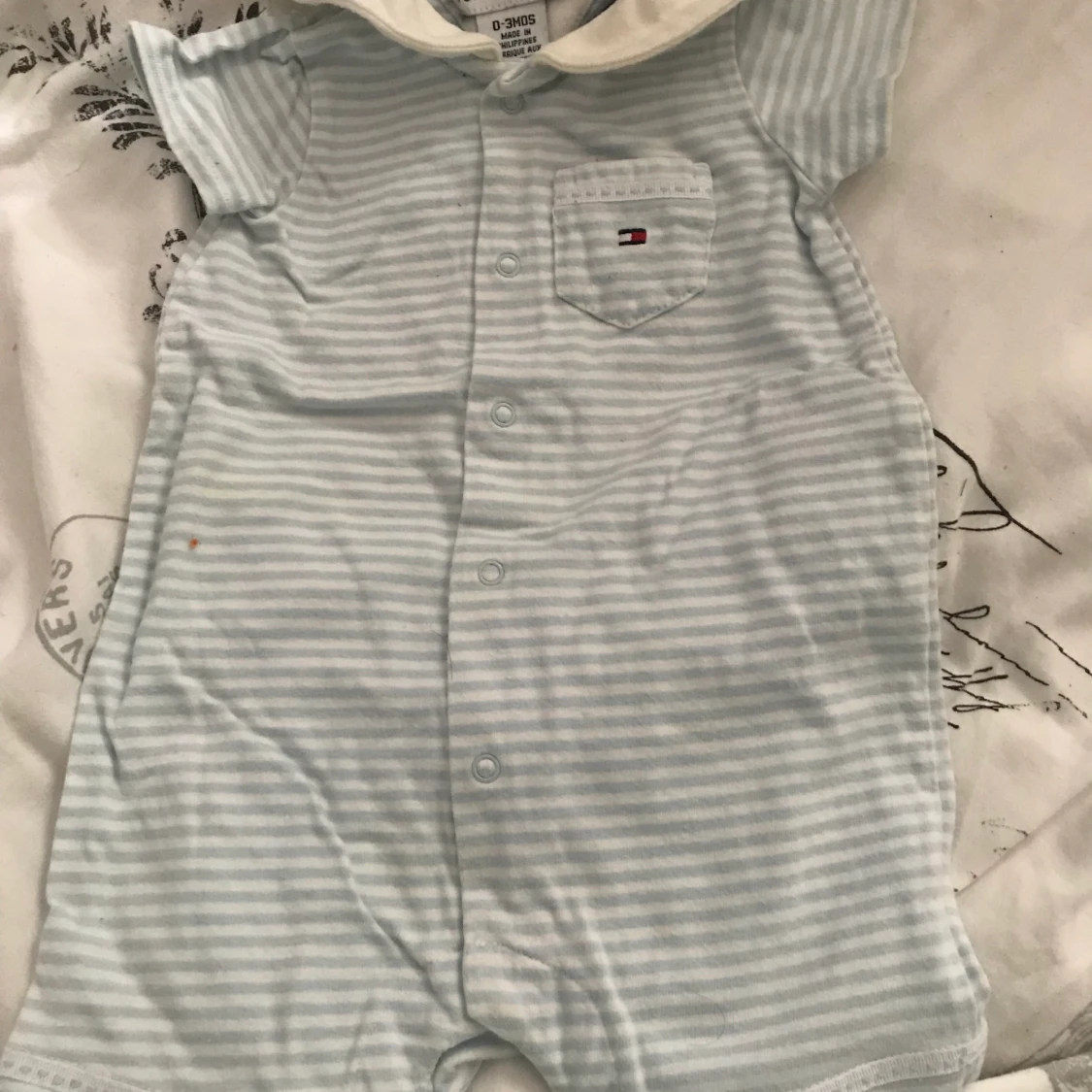 Tommy hilfinger babydräkt