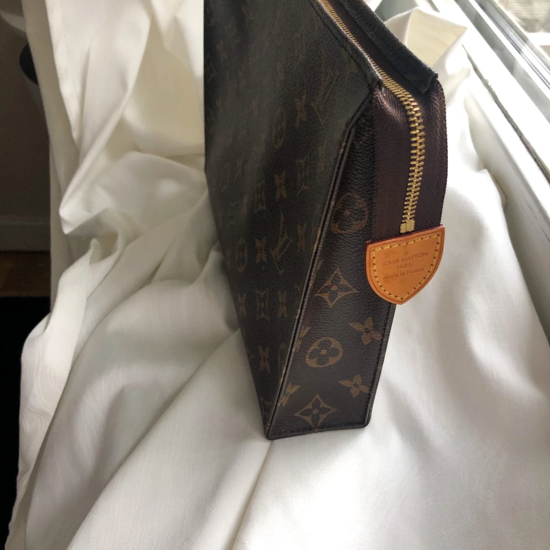 Pochette toilette LV - 90