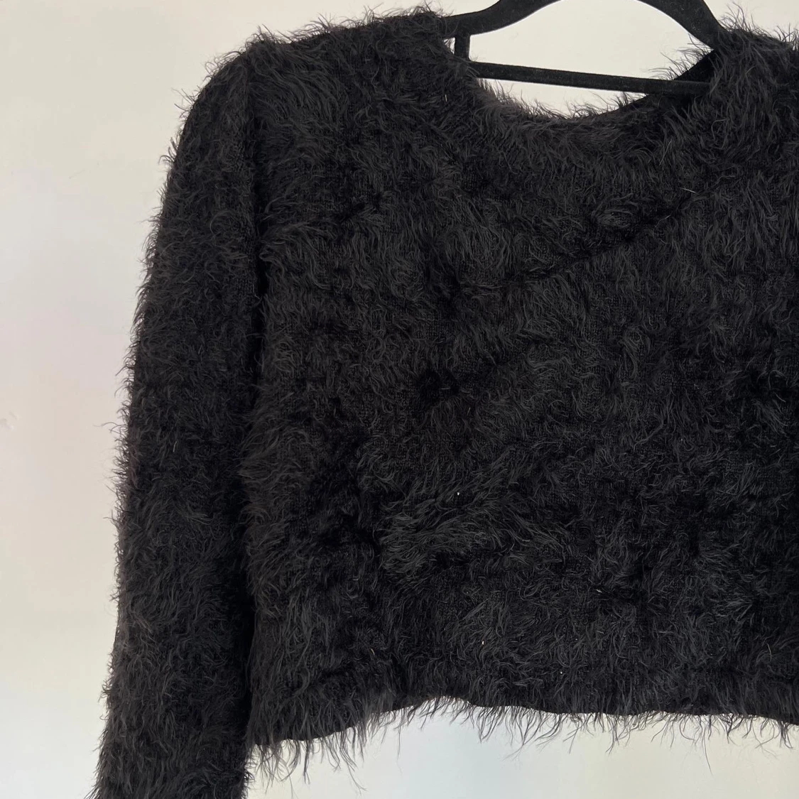 Fluffy crop top  - 90