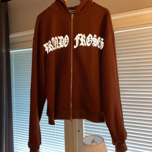 Brand of Roses hoodie - Helt ny Brand of Roses hoodie endast testad en gång storlek L